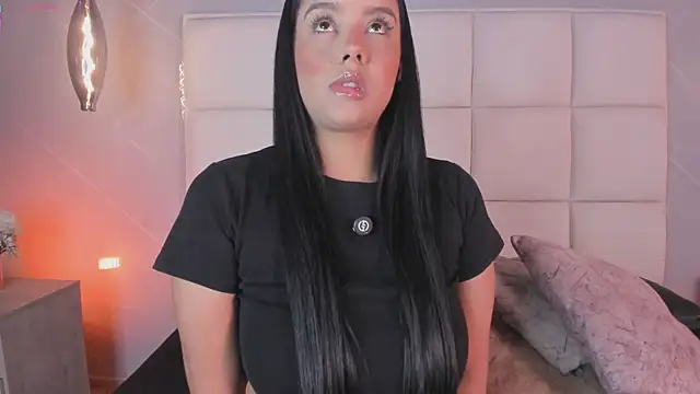 Keyla lage online show from February 12, 8:08 pm