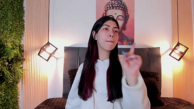 Cassie bloom online show from November 3, 8:23 pm