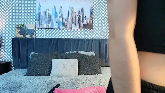 Snapshot of Cassie_bloom chatting on March 8, 7:16 am Cassie bloom online show from March 8, 7:16 am