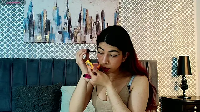 Snapshot of Cassie_bloom chatting on September 30, 3:23 am Cassie bloom online show from September 30, 3:23 am