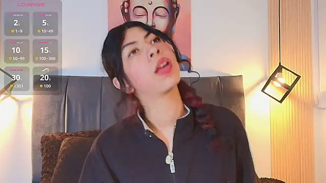 Cassie bloom online show from November 19, 8:09 pm