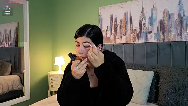 Cassie bloom online show from March 25, 4:01 am