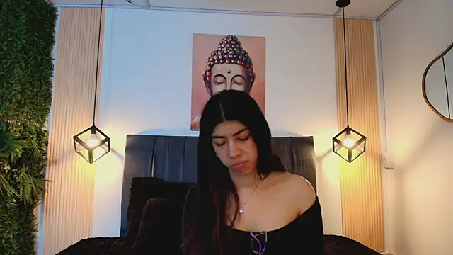 Cassie bloom online show from December 4, 7:46 pm