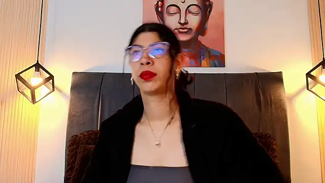 Cassie bloom online show from December 1, 8:10 pm