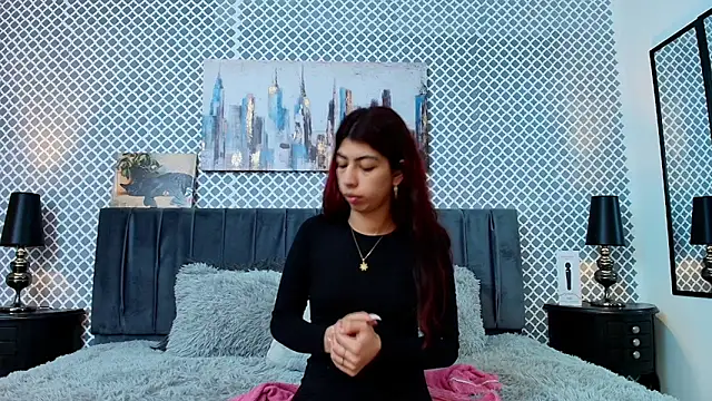 Snapshot of Cassie_bloom chatting on March 15, 10:03 am Cassie bloom online show from March 15, 10:03 am