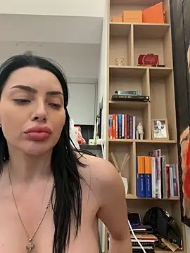 Snapshot of Mia_Splash chatting on May 19, 4:03 pm Mia Splash online show from May 19, 4:03 pm