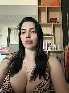 Snapshot of Mia_Splash chatting on May 6, 11:25 am Mia Splash online show from May 6, 11:25 am