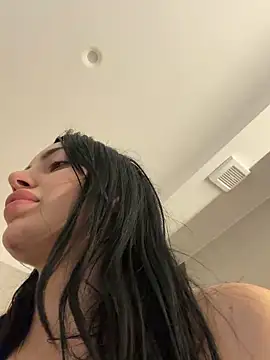 Snapshot of Mia_Splash chatting on June 2, 2:06 pm Mia Splash online show from June 2, 2:06 pm
