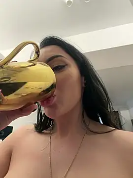 Mia Splash online show from April 2, 1:51 pm