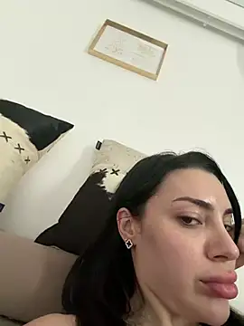 Snapshot of Mia_Splash chatting on June 25, 1:27 pm Mia Splash online show from June 25, 1:27 pm