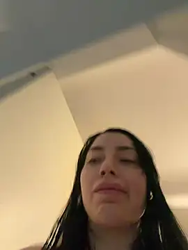 Mia Splash online show from March 18, 1:13 pm