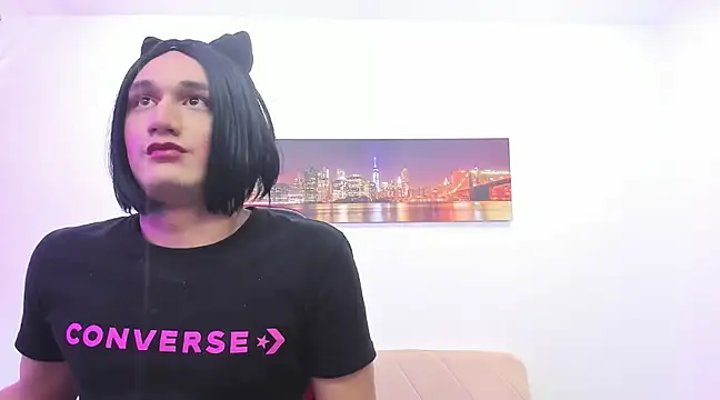 GigiHilss online show from February 27, 4:43 pm