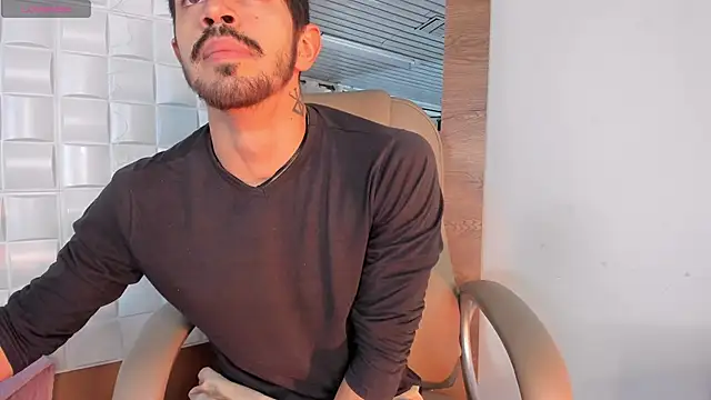 AlejandroStormm online show from February 8, 3:37 am