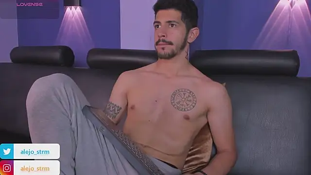 AlejandroStormm online show from September 17, 9:39 pm