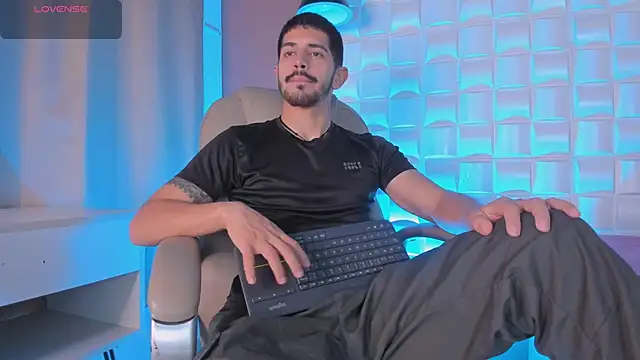 AlejandroStormm online show from March 5, 11:10 pm