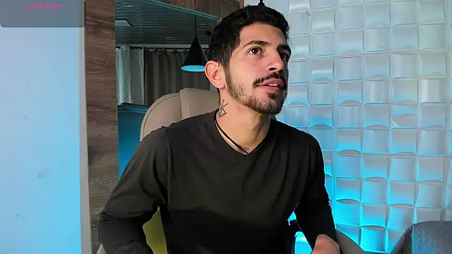 AlejandroStormm online show from February 4, 3:56 am