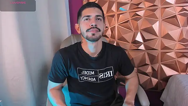 AlejandroStormm online show from February 19, 8:50 pm