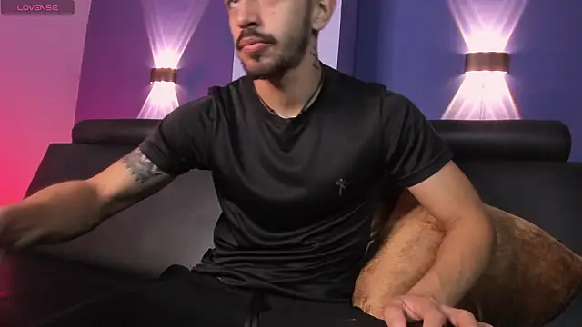 AlejandroStormm online show from February 23, 10:32 pm