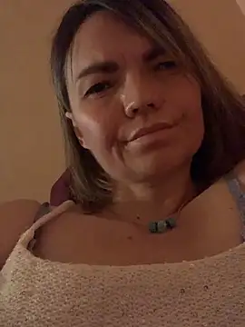 Snapshot of Ella_Pearlie chatting on September 28, 9:00 pm Ella Pearlie online show from September 28, 9:00 pm