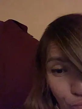 Snapshot of Ella_Pearlie chatting on March 2, 12:31 am Ella Pearlie online show from March 2, 12:31 am