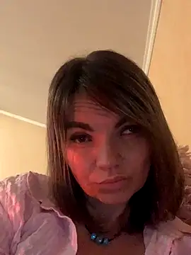 Snapshot of Ella_Pearlie chatting on October 12, 9:05 pm Ella Pearlie online show from October 12, 9:05 pm