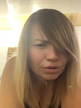 Snapshot of Ella_Pearlie chatting on March 2, 8:57 pm Ella Pearlie online show from March 2, 8:57 pm