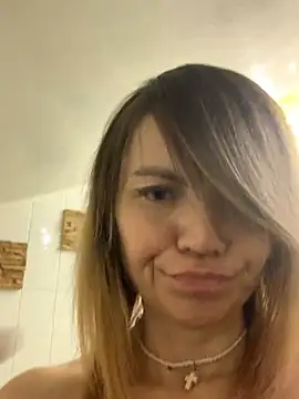 Snapshot of Ella_Pearlie chatting on February 27, 4:13 am Ella Pearlie online show from February 27, 4:13 am