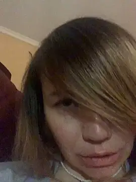 Snapshot of Ella_Pearlie chatting on February 26, 8:36 pm Ella Pearlie online show from February 26, 8:36 pm