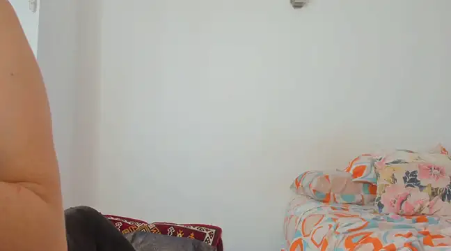 Snapshot of ValeeryRose_ chatting on March 7, 4:33 pm ValeeryRose online show from March 7, 4:33 pm