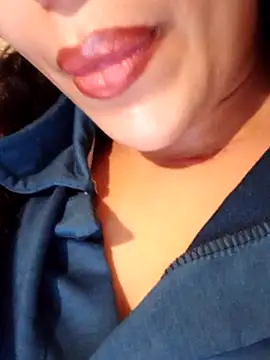 Sexlove1xo online show from March 27, 4:19 pm