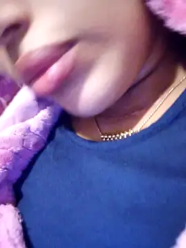 Sexlove1xo online show from December 19, 12:40 pm