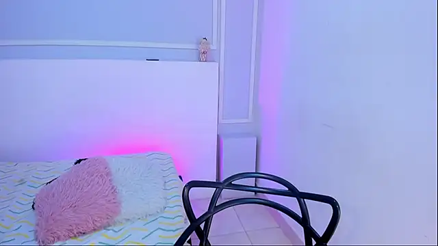 JasmineBella0 online show from September 18, 8:12 pm