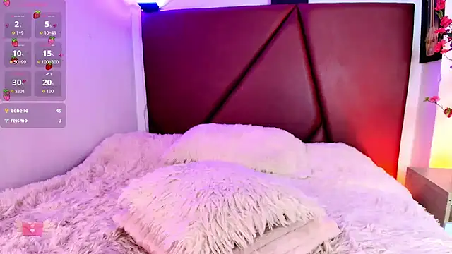 Lexi Howard  online show from May 19, 1:56 am