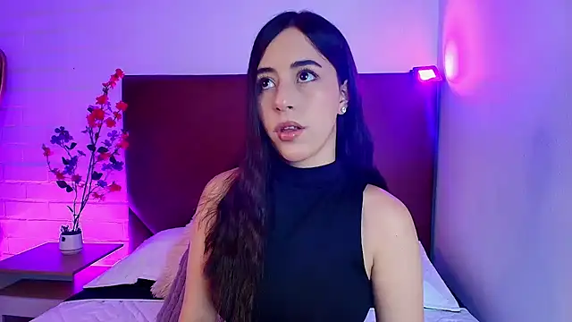 Lexi Howard  online show from March 3, 4:30 am