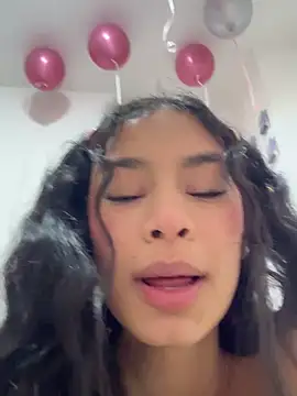 Snapshot of Anniie__Evans chatting on October 28, 2:45 am Anniie Evans online show from October 28, 2:45 am