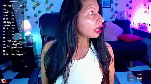 AbbyPrincessAGT online show from April 6, 11:17 pm