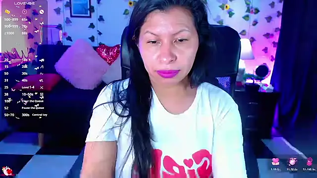 Snapshot of AbbyPrincessAGT chatting on June 13, 3:32 pm AbbyPrincessAGT online show from June 13, 3:32 pm