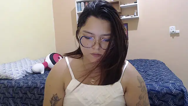 GoddessChaar online show from January 5, 5:27 pm