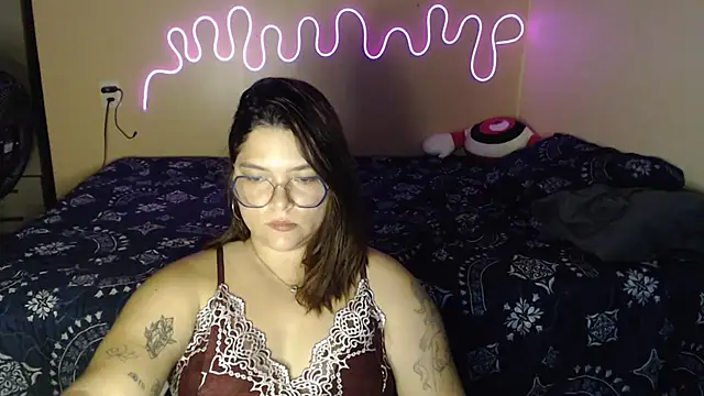 GoddessChaar online show from December 4, 2:21 am