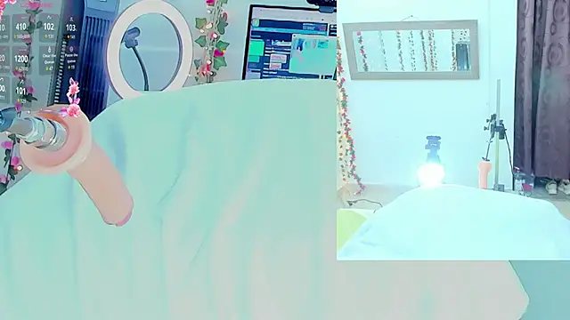 Snapshot of Genesis_Love__ chatting on March 19, 12:56 pm Genesis Love online show from March 19, 12:56 pm