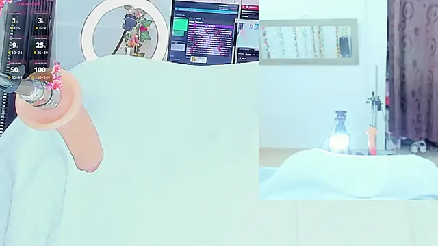 Snapshot of Genesis_Love__ chatting on March 20, 12:43 pm Genesis Love online show from March 20, 12:43 pm