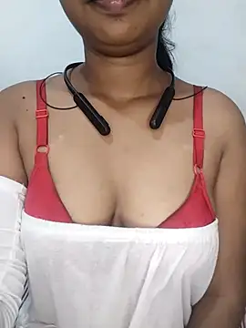 Snapshot of Ashugril_hot chatting on March 6, 9:25 am Ashugril hot online show from March 6, 9:25 am