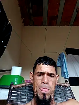 Snapshot of 39januario chatting on February 17, 2:25 pm 39januario online show from February 17, 2:25 pm