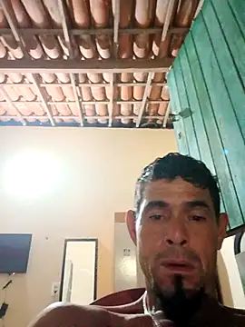 Snapshot of 39januario chatting on February 4, 11:00 pm 39januario online show from February 4, 11:00 pm