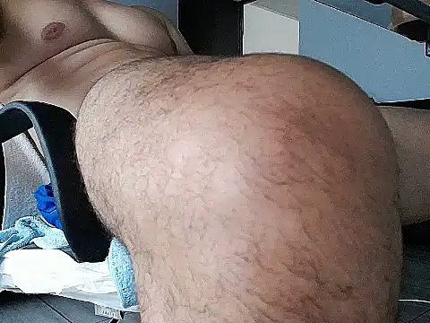 SAMJACBO28 online show from May 1, 10:26 pm