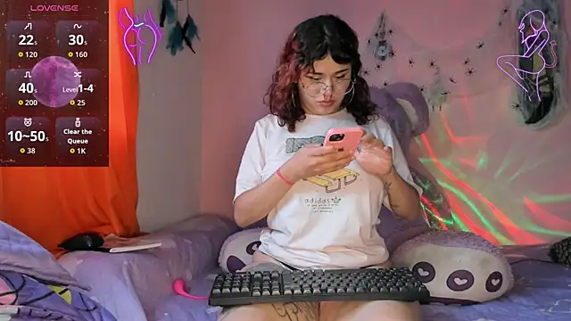 Maddy Jhonsson online show from October 27, 10:22 pm