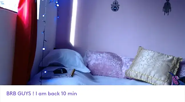 Snapshot of Maddy_Jhonsson chatting on February 28, 12:09 pm Maddy Jhonsson online show from February 28, 12:09 pm