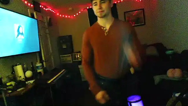 Snapshot of JCstrings chatting on February 23, 8:39 am JCstrings online show from February 23, 8:39 am