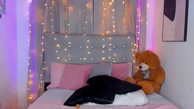 Anaroussew02 online show from March 18, 2:08 am