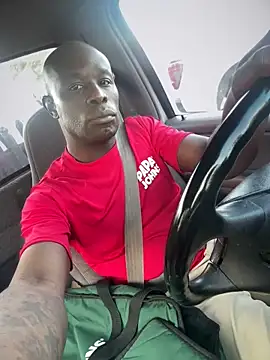 Fuckmehardandcloudy online show from March 5, 11:54 pm